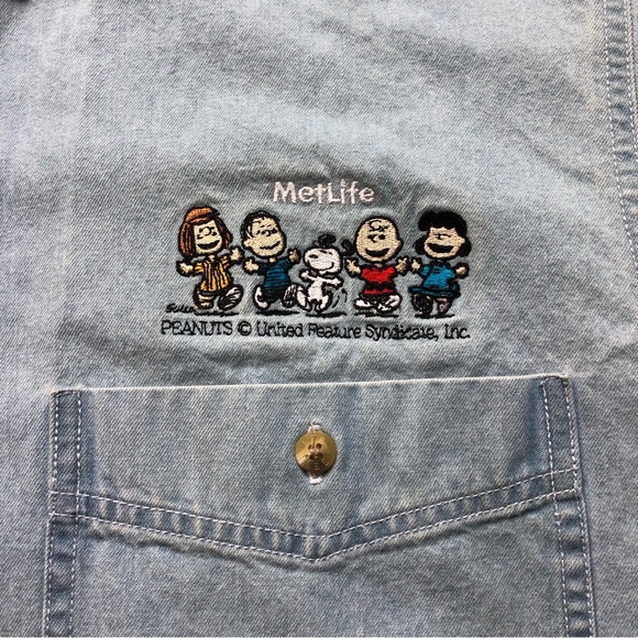 Peanuts Snoopy vintage denim chambray shirt size M/L - Picture 2 of 5